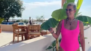 "Doktor me je pitao šta sam čekala do sad, budili su me bolovi!" Naša pevačica morala na hitnu operaciju