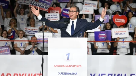 Vučić uz čuveni hit poslao poruku celoj zemlji: "Nikada niste čuli ovakav ruzmarin!" (VIDEO)