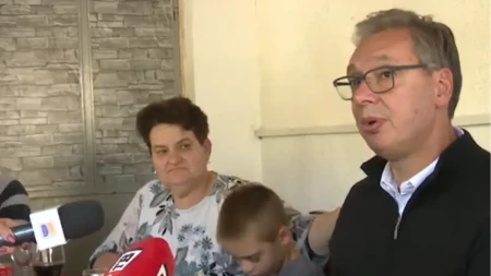 Vučić sa narodom: Razmislite dobro zašto je Đukanović rekao da ga nikada nije sreo - ima ko jeste