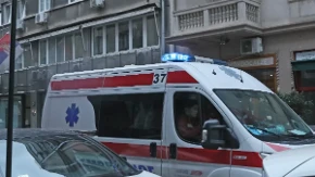 Svirepo pretučena naša pevačica: Saradnik ju je vukao po stanu, jedva izvukla živu glavu! (FOTO)