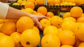 Svi gledaju boju kore, a ovo ni ne primete: Ovaj mali znak otkriva da je pomorandža puna soka