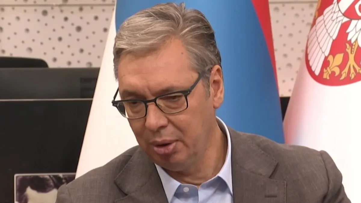 „Nemaju nijednog Srbina sa Kosova i Metohije, nijednog radnika ni seljaka!“ Vučić optužio „Studentsku listu“: „To je spolja naređeno!“