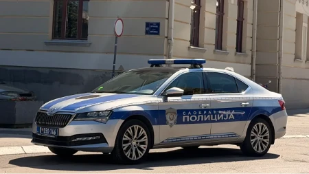 Teška saobraćajna nesreća kod Ostružnice: Saobraćaj obustavljen