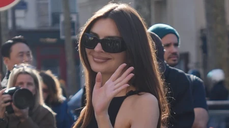 Muškarci se ošamute kad vide njene slike: Tanak struk i bujne grudi su njen zaštitni znak!