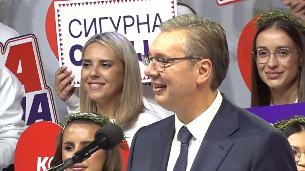 „Pogledajte ko njih podržava, a ko nas!“ Vučić iz Niša pomenuo Putina, Fica i Kinu, pa postavio pitanje: „Ko Srbiji želi više dobra?!“