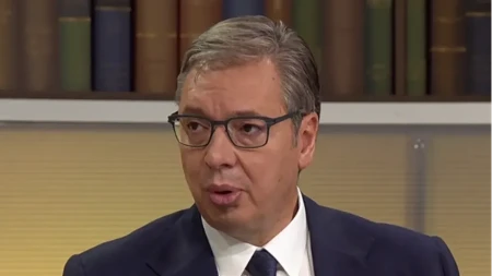 "Ustaše su mi ubile oca, imao sam dve nedelje života" Naš pevač je odrastao sa Vučićevim ocem, a ovo je njegova biografija