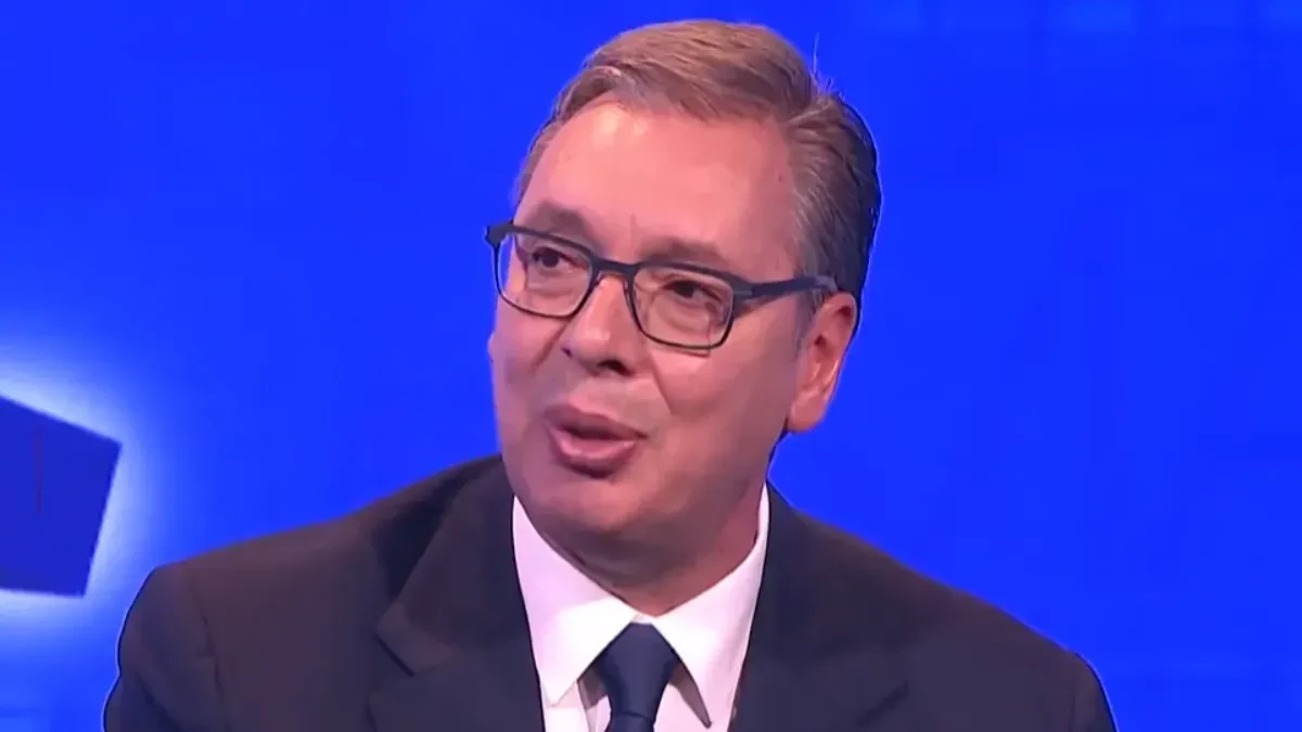 "Srušili su i mnogo veće lidere, ali sa Srbijom se još muče" Vučić: Mi smo malo ostrvo slobode u srcu Evrope!