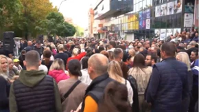 Vranje ustalo za Aleksandra Vučića! Reka naroda preplavila ulice – Vranjanci poslali veličanstvenu poruku (VIDEO)