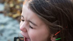 Detektivska metoda smiruje dečji bes za 3 minuta: Primenite je čim krenu plač i histerija