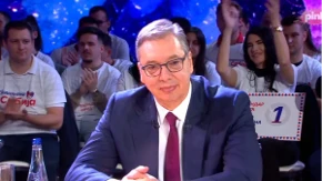 Vučić čestitao porodici Srdanović zbog stambenog kredita: "Danas sam bio posebno srećan"