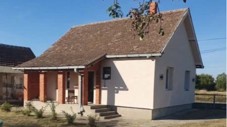 Kuća od 65 kvadrata za samo 32.000 evra! Na 19 kilometara od Šapca, uz nju ide i plac od 10 ari