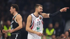 "Gudurić tone u crnu rupu"! Žestok udar na Srbina