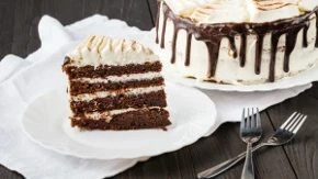 Čoko moko torta od gotovih kora uspeva za čas: A mleveni keks vole sve generacije