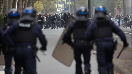Francuska sa strepnjom čeka krvavi vikend: Pojačane mere bezbednosti uoči protesta, raspoređeno 70.000 policajaca