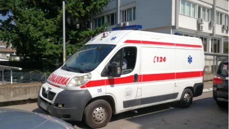 Autobus sleteo s puta kod Tuzle, više putnika povređeno! Saobraćaj obustavljen