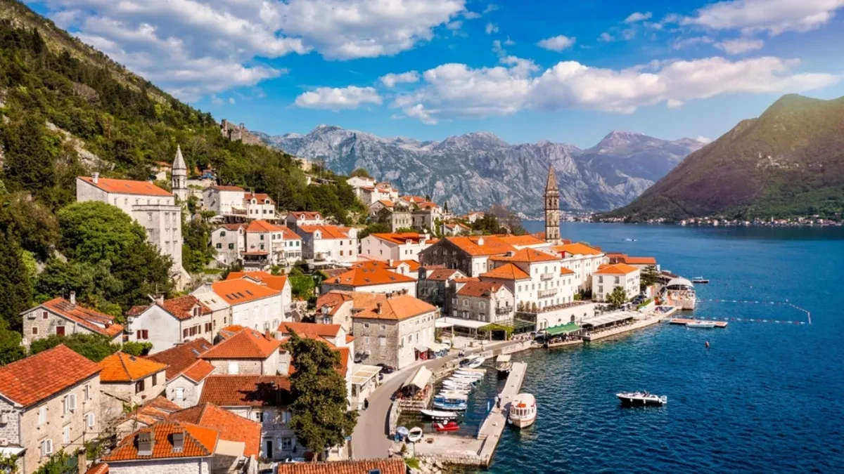 Od novembra moraće da plate 35 evra za ulazak u Crnu Goru: Nova pravila mogla bi da utiču i na turističke tokove između 2 zemlje
