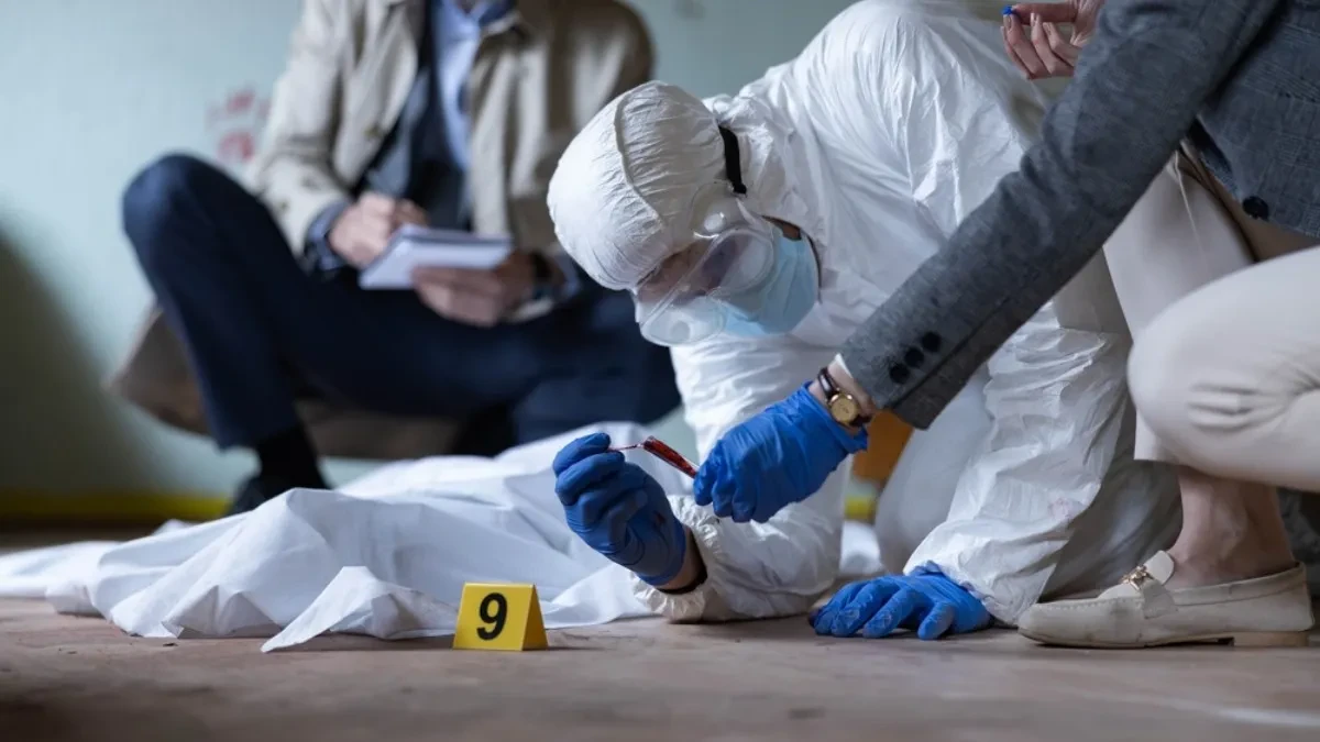 Serijski ubica hara komšilukom?! Policija na nogama, građani preplašeni, ubijeni muškarac i žena