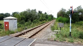 Voz udario u auto sa tri devojke: Jedna teško povređena