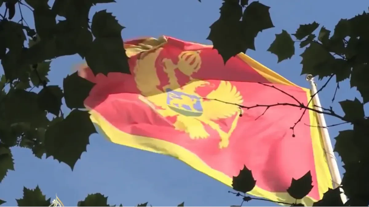 Crna Gora menja pravila ulaska od 1. novembra! Nova uredba važi i za građane Srbije, evo koliko mogu da ostanu i koja dokumenta su potrebna