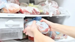 Cene mesa i suhomesnatog pred zimu - koliko koštaju svinjetina, slanina i domaće kobasice