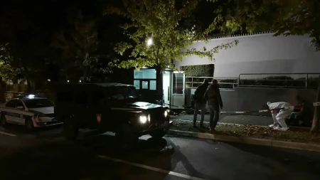 Bacio mu nož u lice uz krik „Alahu akbar“, a ranjeni žandarm ga pokosio sa nekoliko hitaca: Oglasilo se VJT 