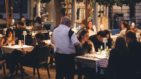 Restorani uvode novinu - ručak bez mobilnih telefona