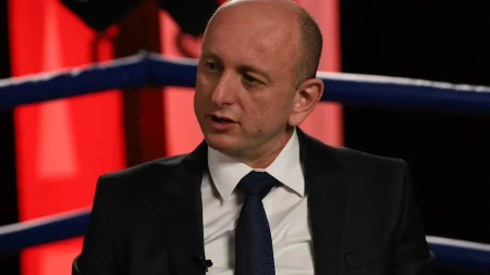 Knežević Spajiću: Kako smo uspeli da od potomaka slavnih heroja dođemo do brava