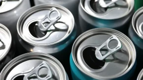 Komšije zvanično odlučile - zabranjena prodaja energetskih pića malotnicima