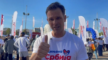 Siniša Mali sa Velikog skupa Ujedinjene Srbije: „Kada smo složni i ujedinjeni, nepobedivi smo“ (VIDEO)
