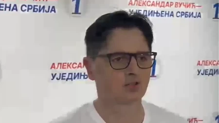 Uglješa Mrdić sa Velikog skupa Ujedinjene Srbije: „Bez mira i stabilnosti nema ni jake Srbije“