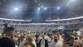  Arena dupke puna, narod je ujedinjen: Pogledaje snimke, scene su veličanstvene (VIDEO)