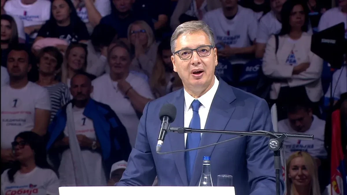 Vučić pred punom Arenom: „Večeras donosim poruku nade i jedinstva – Srbija ponovo veruje u sebe“
