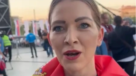 Jelena Virijević koja za Alo!: Podržavam Vučića, gradi puteve, otvara fabrike i mladi se zapošljavaju!