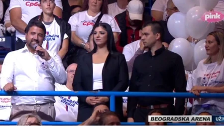 „Savetovali su nas da odemo u inostranstvo“: Jovan i Anđela ostali u Srbiji, a ove godine dobili ključeve prvog stana