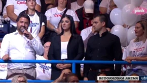 „Savetovali su nas da odemo u inostranstvo“: Jovan i Anđela ostali u Srbiji, a ove godine dobili ključeve prvog stana