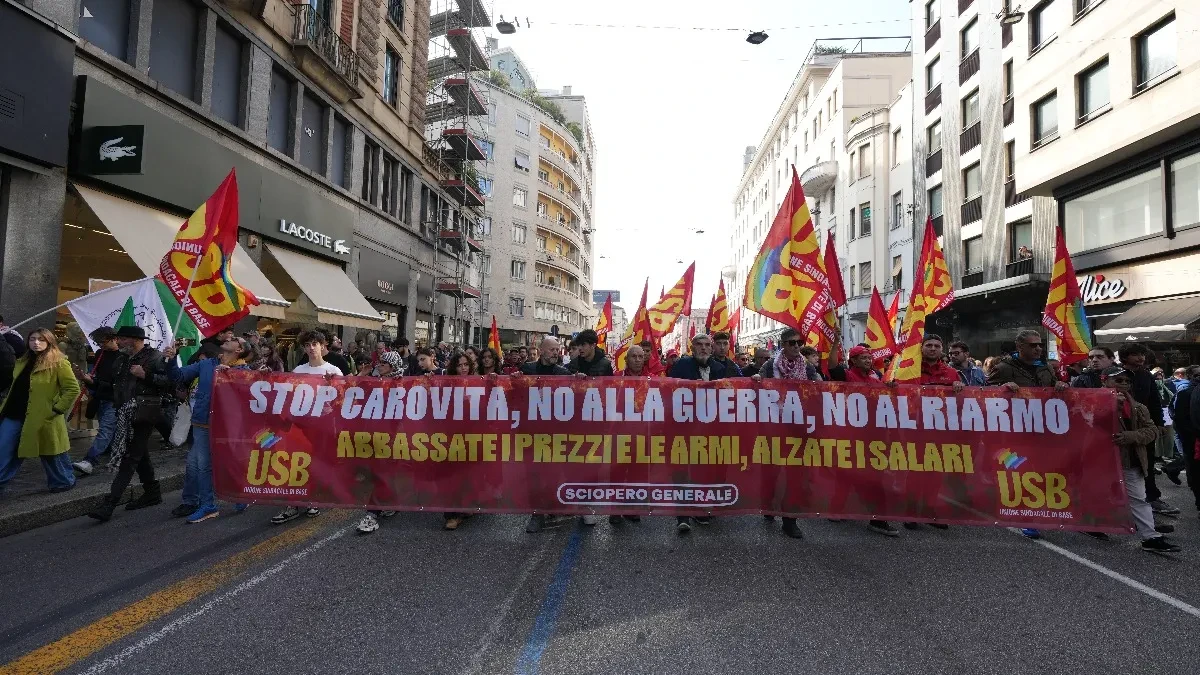 Desetine hiljada besnih ljudi u ratu sa policijom: Totalni slom u više od 40 gradova u Italiji 