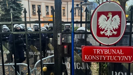 Haos u Poljskoj: Navrocki optužio Tuska za nasilno preuzimanje najvišeg suda u zemlji