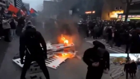 „Pobuna generacije Z trese Nemačku! Mladi neće u vojsku, traže odlazak Merca, policija u pripravnosti“