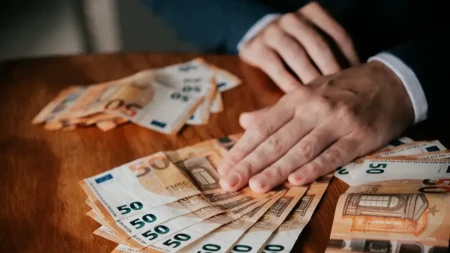 Inflacija im topi ušteđevinu - šta vredi što Nemci drže milione evra na računima