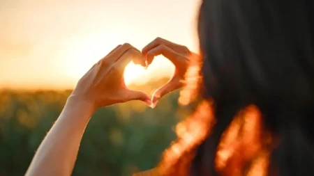 Dnevni horoskop za ponedeljak, 5. oktobar: Lavovima stiže pohvala, Vage obnavljaju kontakt sa bivšim ljubavima