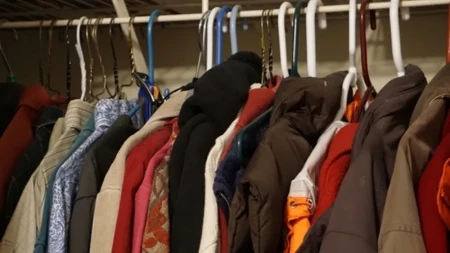 Više nema nigde da se nađe, samo na buvljaku u Zemunu i Pančevu: Komad odeće koji je zaludeo Srpkinje, kada ga ulove ne pitaju za cenu, vanvremenski je