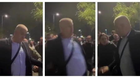 Ovo je njihova politika: Blokaderi šutirali profesora koji ih je podržavao, sipali najgore uvrede