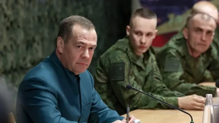 Grom iz vedra neba! Medvedev naveo 3 uslova pod kojima bi Rusija okončala rat u Ukrajini