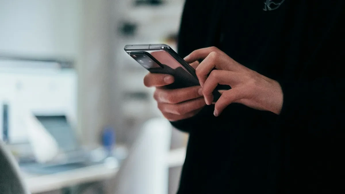 Ako vam se ovo dešava sa mobilnim telefonom, verovatno ste žrtva prevare: Stručnjak upozorava: "Uradite jednu stvar odmah!"