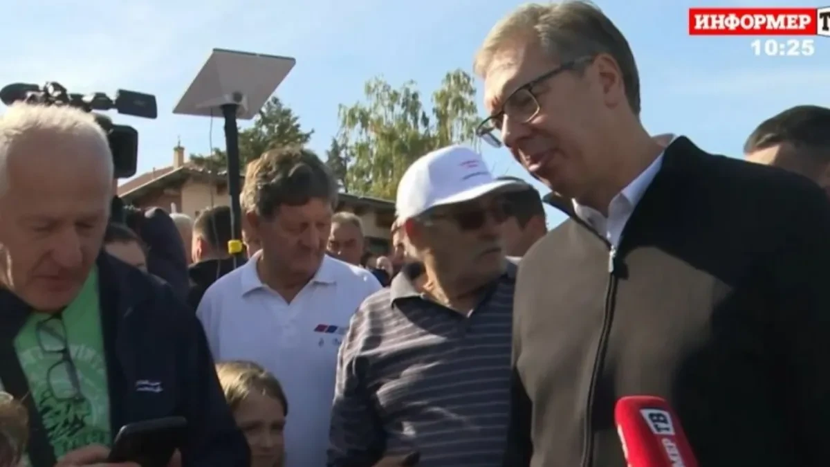 "Nisu oni slučajno uzeli slogan Đukanovića 'Mi znamo kako'" Vučić: Sve ide spolja