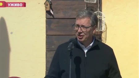 Vučić nastavlja borbu za Srbiju, obraća se u Sremskim Karlovcima: "Zašto mislite da je Nenad Čanak podržao blokadersku "Studentsku listu"?