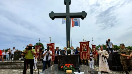 25 Srba svirepo ubijeno na kućnom pragu, za ubice i dalje nema kazne: Zločin u Bratuncu ne sme pasti u zaborav