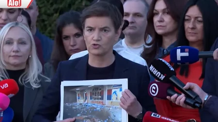 Blokaderi sekirom i šipkama napadaju ljude, pa glume žrtve: Monstrouzan spisak nasilja "studentske" liste