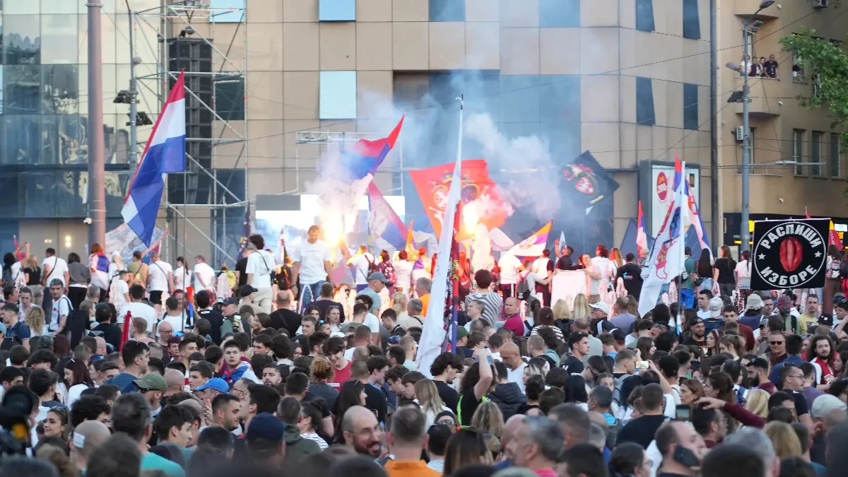 Blokaderi žele moldavski scenario: Obmanom dijaspore uz pomoć algoritma društvenih mreža do fotelja
