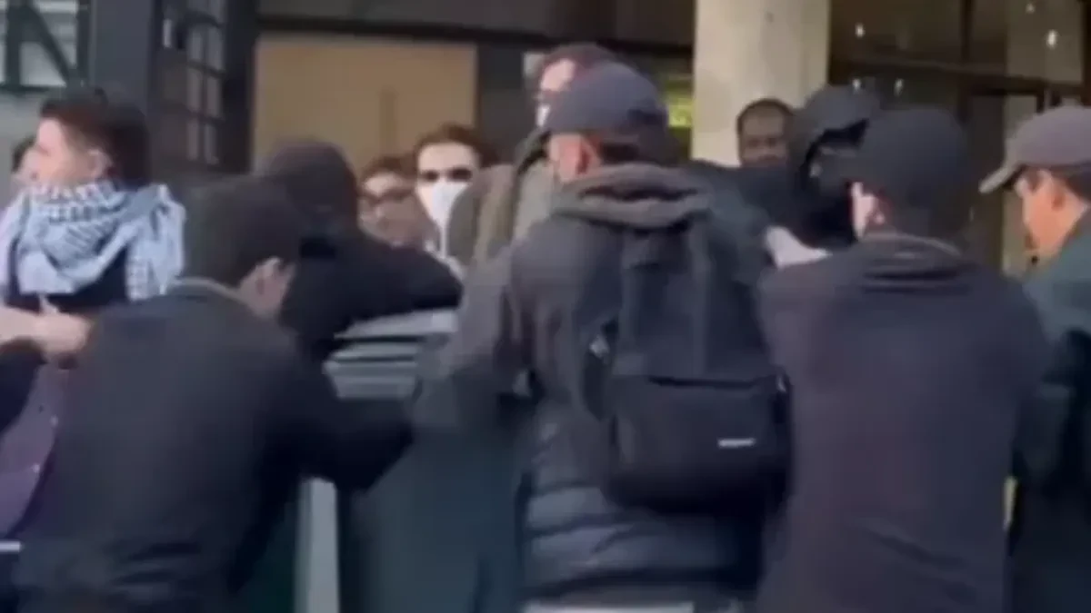 Tramp progovorio o protestima u Francuskoj: Nisu problem škole, hoće da im preuzmu vlast